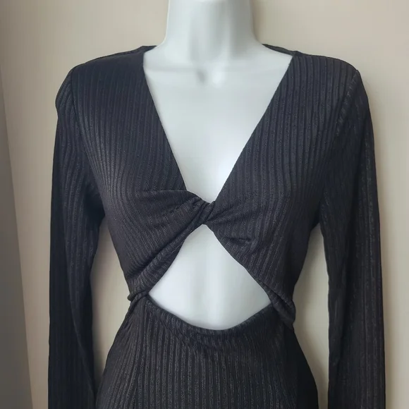 MinkPink Leila Dress Black Sz Large Cutout Longsleeve Whimsigoth Romantic Sexy - Picture 7 of 11